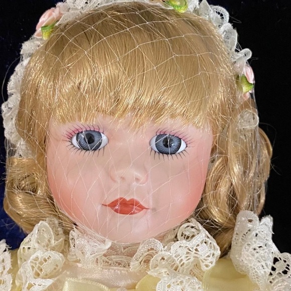 Vintage 1980’s Bradley’s Doll Daysha - Picture 1 of 11
